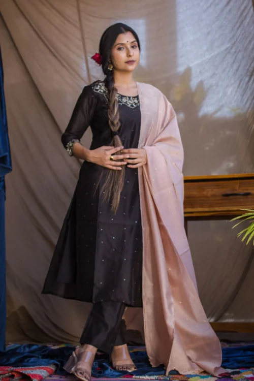 Urmul'Shiza' Festive' Chanderi Kurti.(3Pc Kurta,Pant And Dupatta Set) Soft Stretch Pants