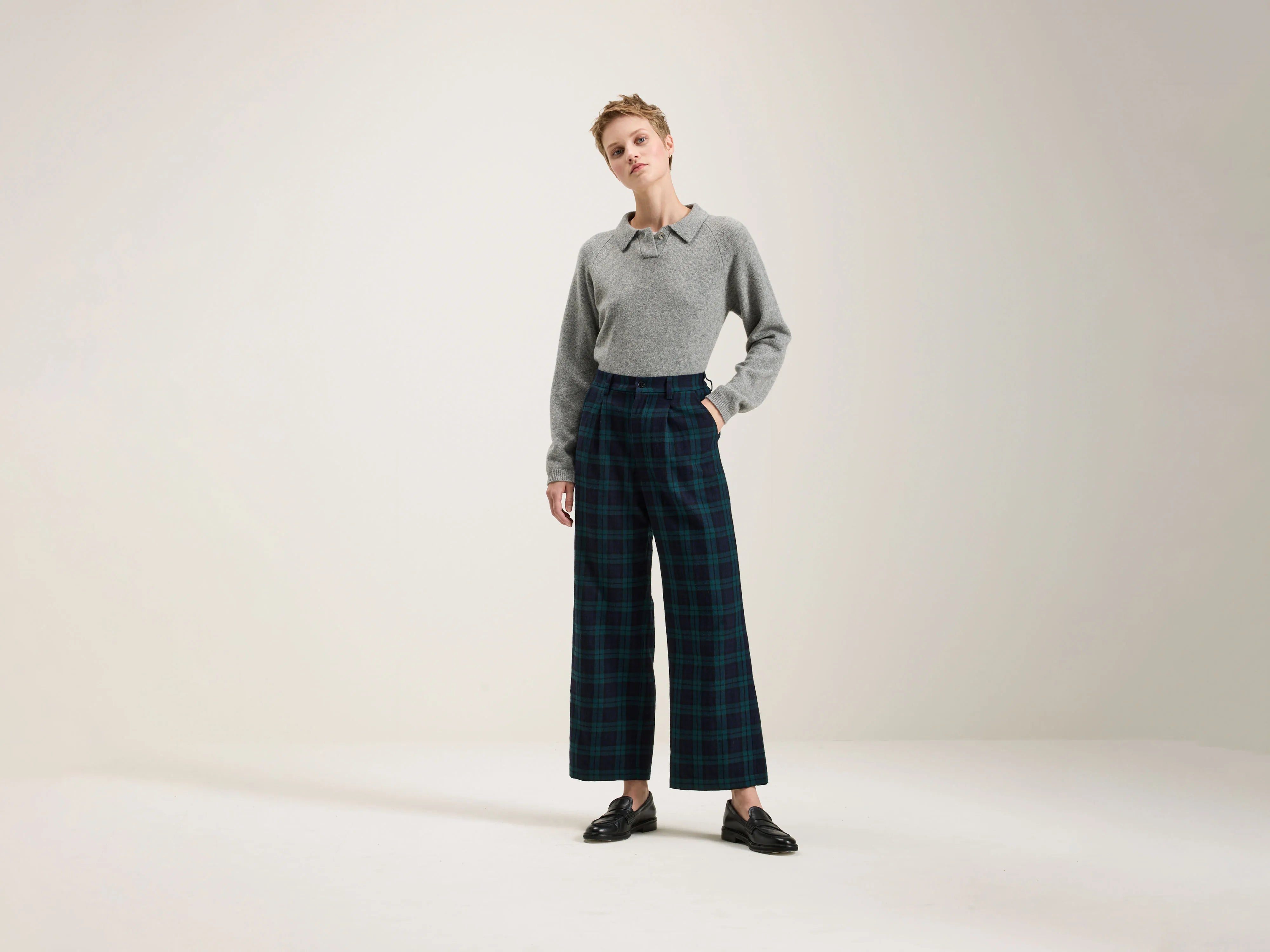 Saxophonist Pants (242 / W / BLACK) Fashionable Tapered Leg Pants