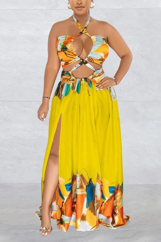 HALTER GRAPHIC MAXI DRESS Trendy Maxi Dress with Bow