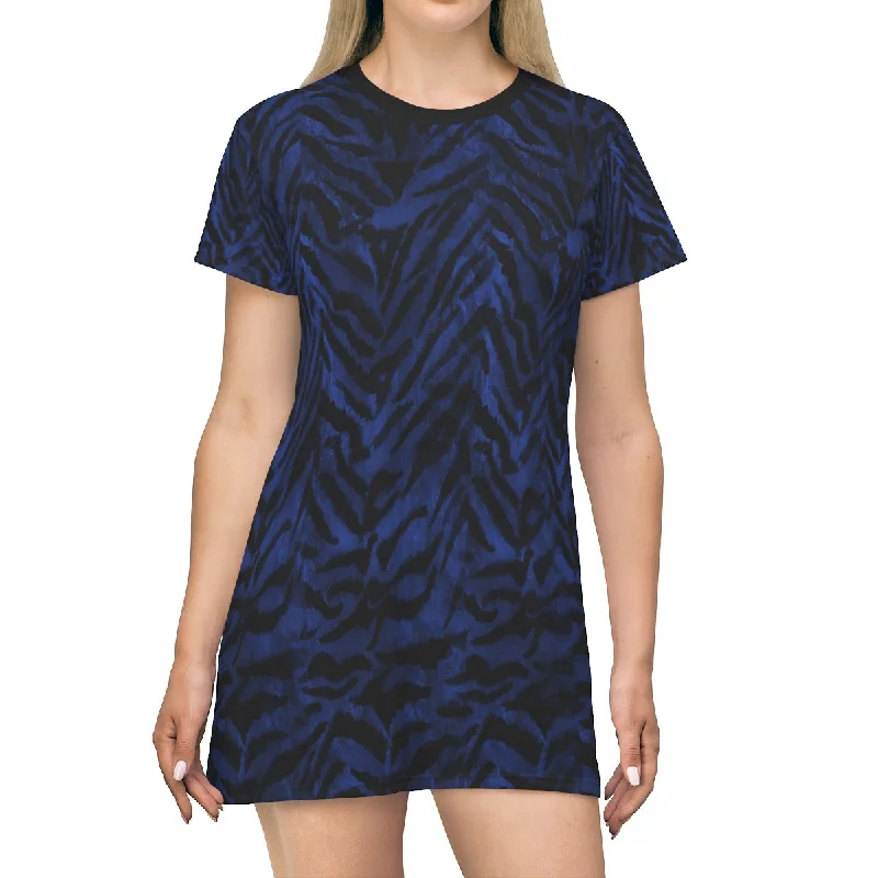 Navy Blue Tiger Stripe Dress, Animal Print Designer Crew Neck T-Shirt Dress For Women -Made in USA Satin Blend Silk Blend Wool Blend Navy Blue Tiger Stripe Dress, Animal Print Designer Crew Neck T-Shirt Dress For Women -Made in USA Satin Blend Silk Blend Wool Blend
