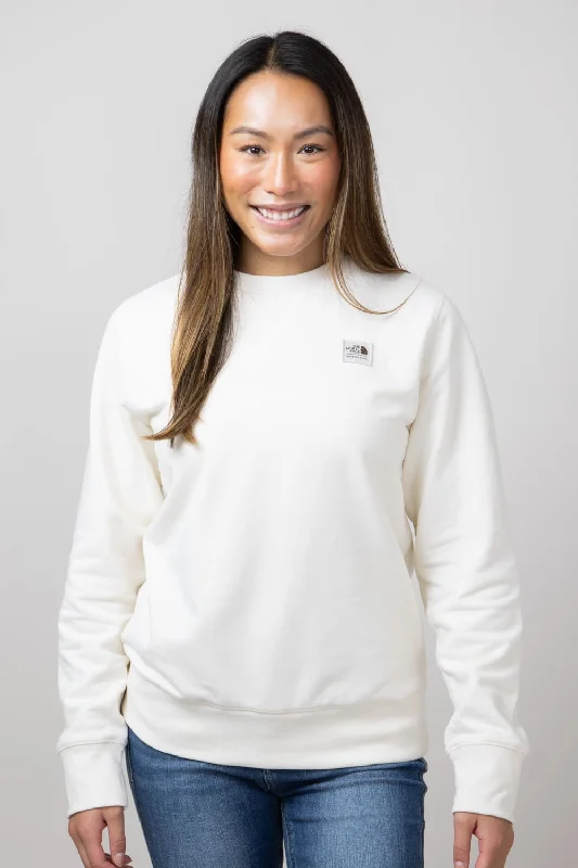 The North Face Heritage Patch Sweatshirt for Women in White Dune | NF0A7UOO-6IV Hoodie with Camouflage Military Edgy The North Face Heritage Patch Sweatshirt for Women in White Dune | NF0A7UOO-6IV Hoodie with Camouflage Military Edgy